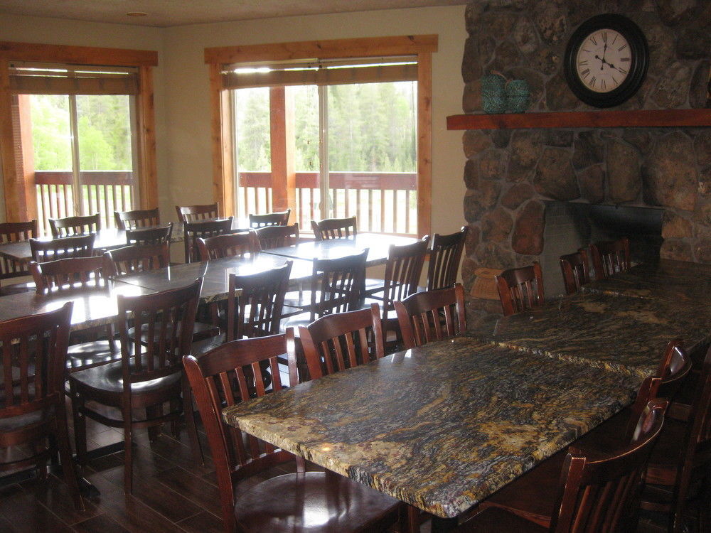 Beaver Creek Lodge Logan Exterior photo