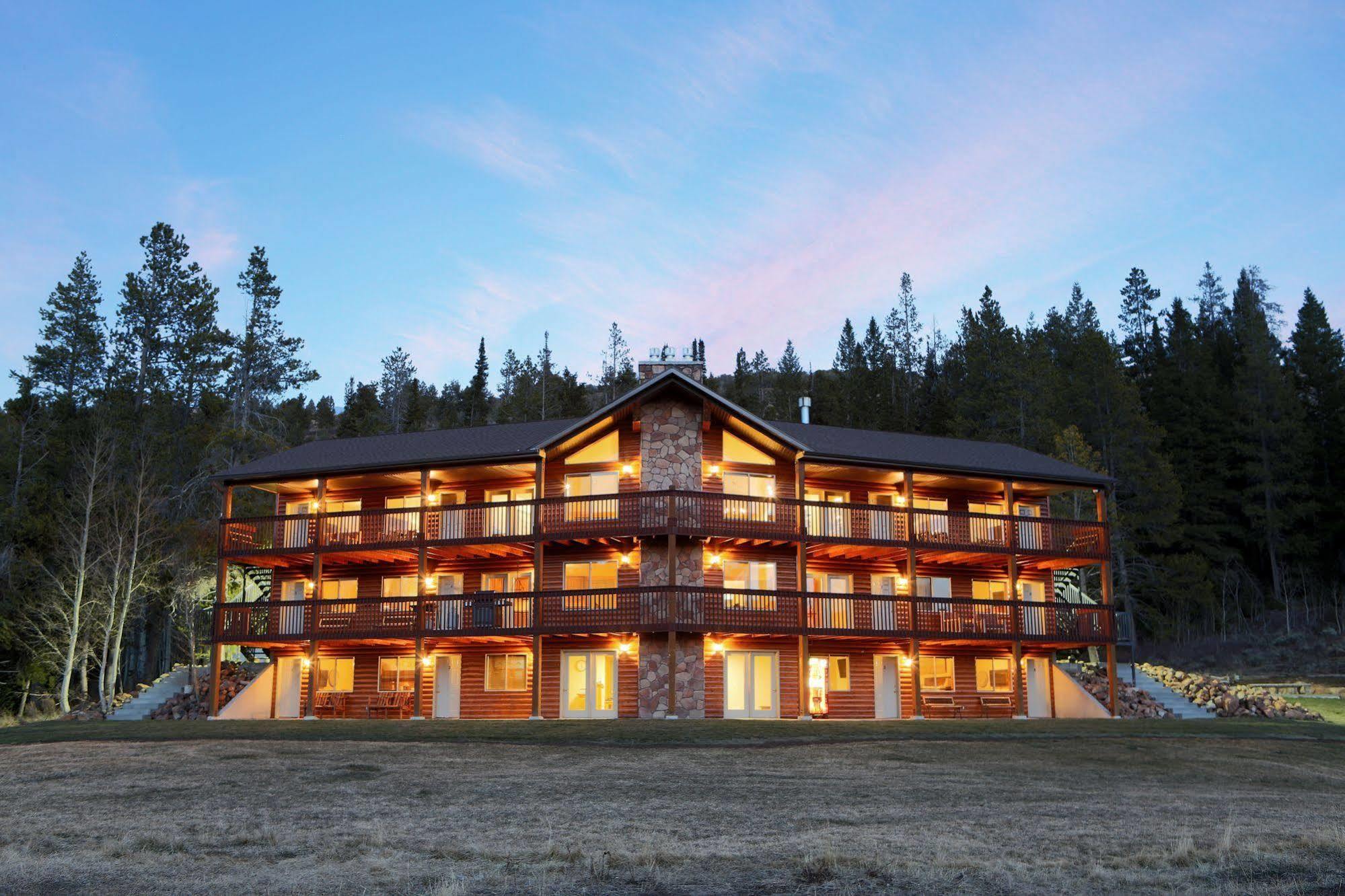 Beaver Creek Lodge Logan Exterior photo