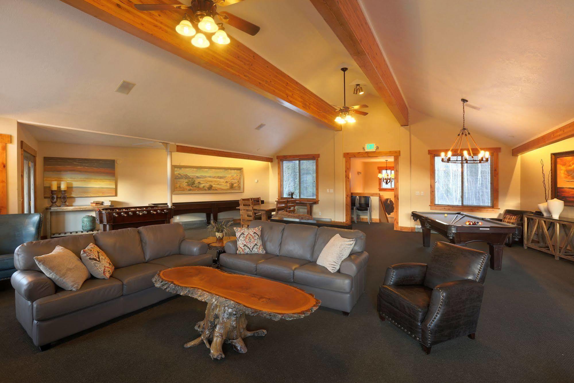 Beaver Creek Lodge Logan Exterior photo